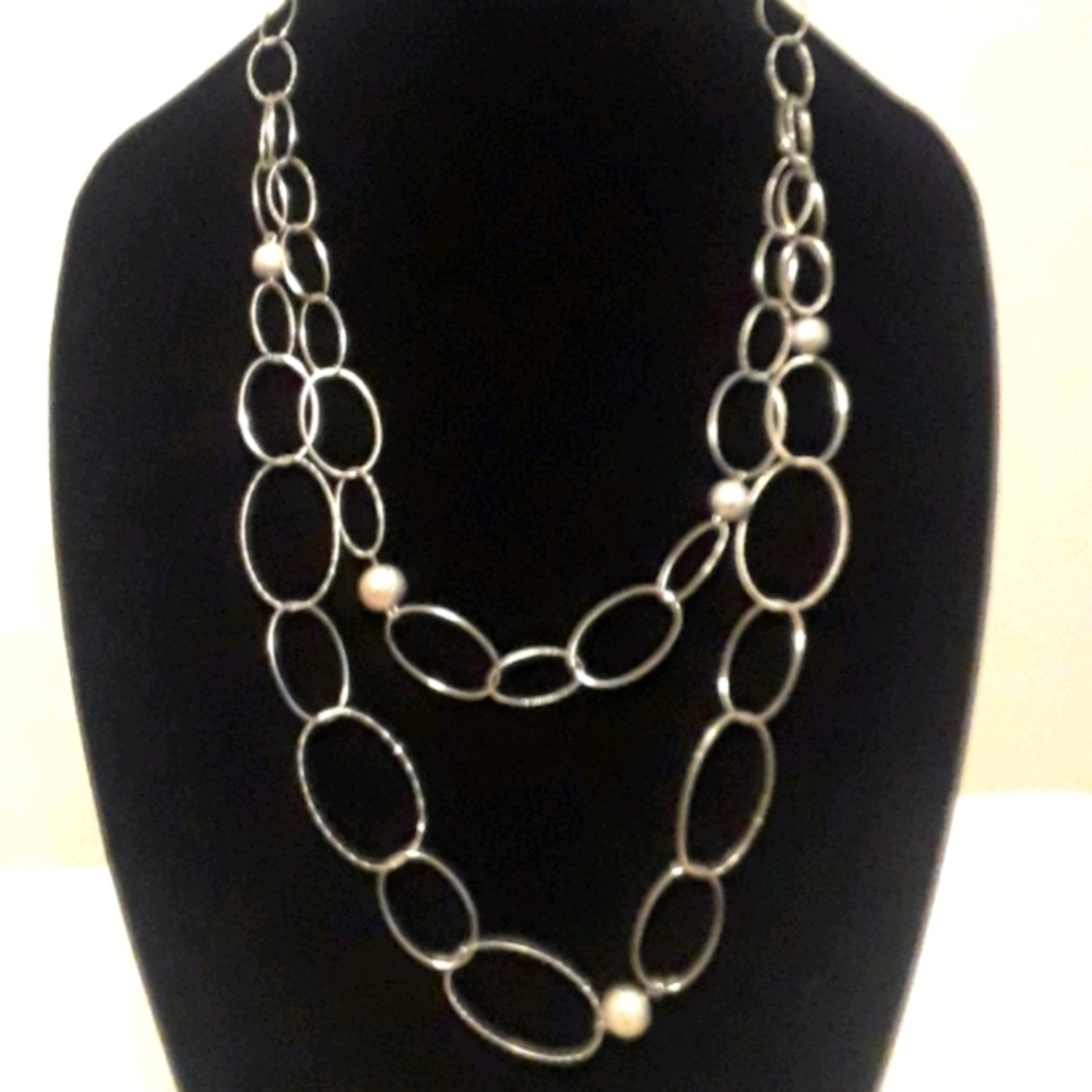 TILLYS NECKLACE